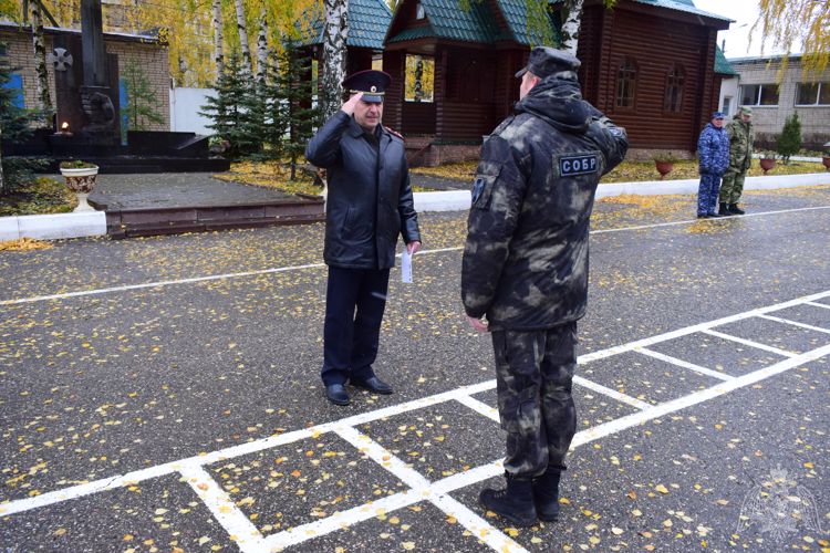 Костромской СОБР принял поздравления с профессиональным праздником