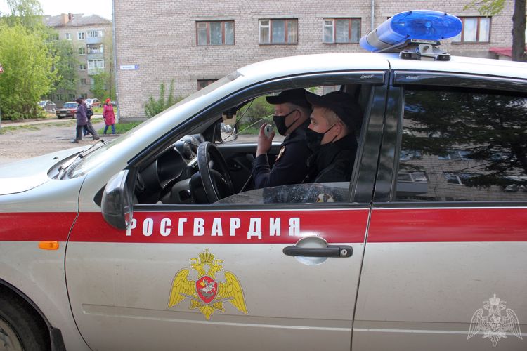 Сотрудники Росгвардии предотвратили беду