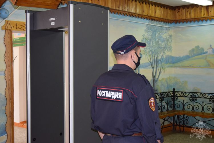 Костромские росгвардейцы обеспечили безопасность жителей региона в период проведения Единого Дня голосования