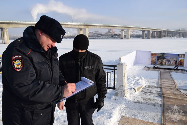 Росгвардейцы обеспечили безопасность костромичей в период празднования Крещения Господне