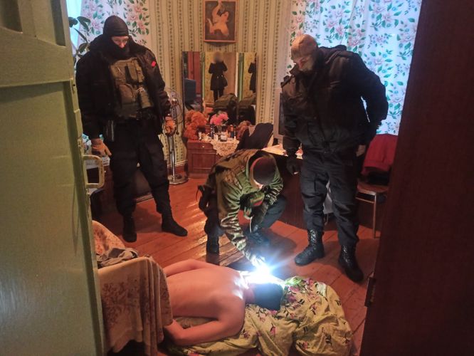 При содействии костромского СОБР задержаны подозреваемые в совершении грабежа