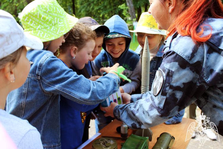 Для юных костромичей начались каникулы с Росгвардией