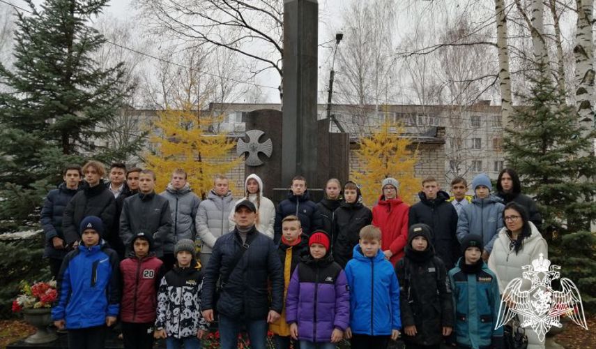 Росгвардейцы в Костроме провели экскурсию для детей из "Детско-юношеского спортклуба"