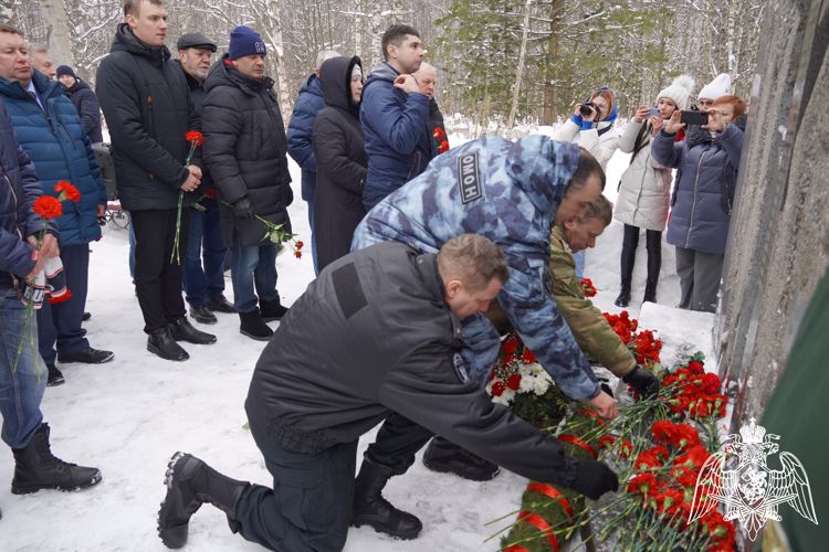 Костромские росгвардейцы почтили память воинов-интернационалистов