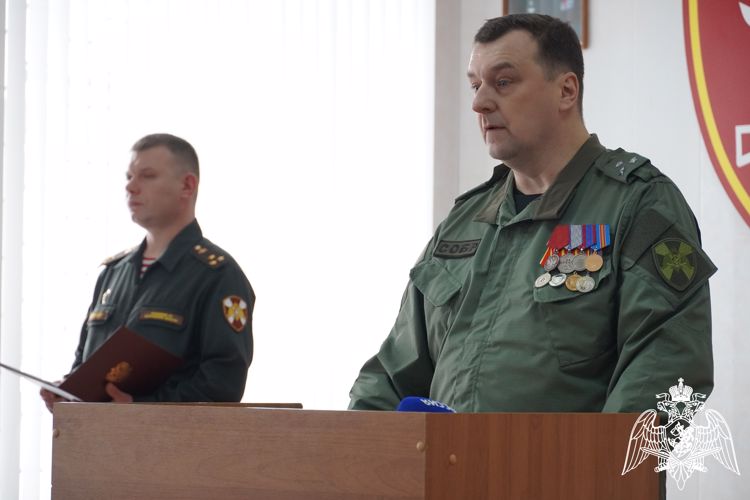 Сотрудников костромского СОБР поздравили с профессиональным праздником