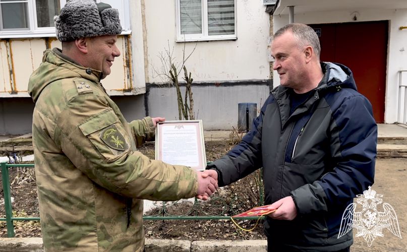 Росгвардейцы поблагодарили жителя Костромы, который сообщил об опасной находке (видео)