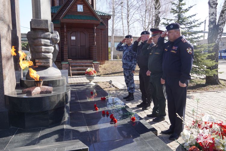 Торжественное построение прошло в ОМОН "Оплот"