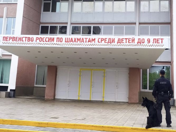 В Костроме сотрудники Росгвардии проверили безопасность места проведения всероссийского турнира по шахматам 