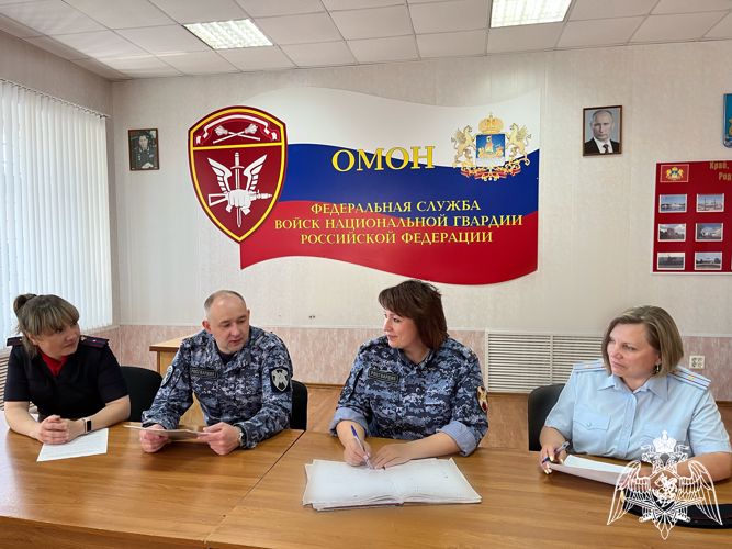 В Костроме представители Росгвардии приняли участие в круглом столе по вопросам профилактики наркомании