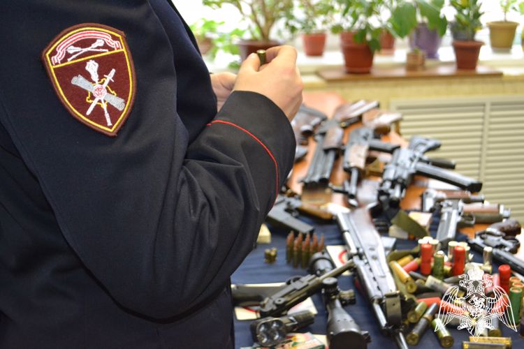 В Костроме сотрудники Росгвардии проверили места хранения служебного и гражданского оружия