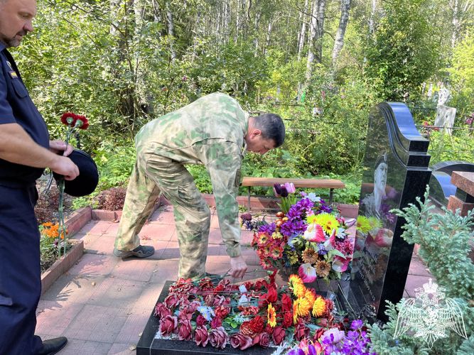 Представители Росгвардии приняли участие в открытии памятника погибшим в зоне СВО бойцам