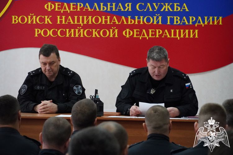 Сотрудников СОБР «Волгарь» поздравили с праздником в Костроме
