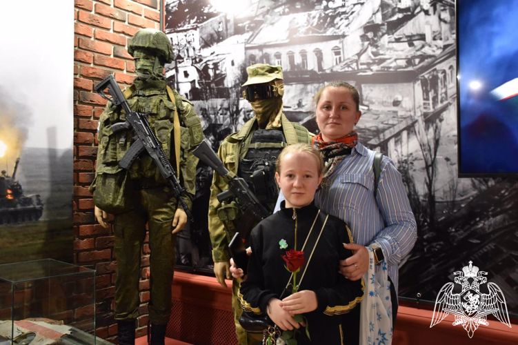Посвященная героям СВО выставка открылась в Костроме