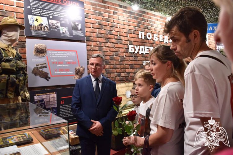 Посвященная героям СВО выставка открылась в Костроме