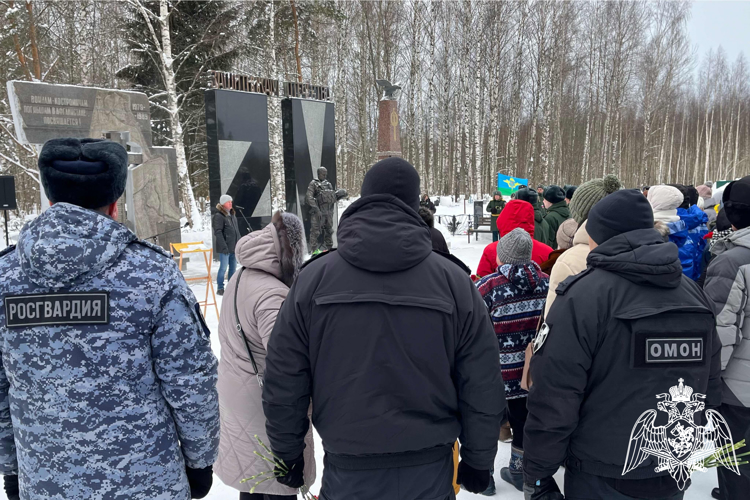 Костромские росгвардейцы почтили память воинов-интернационалистов