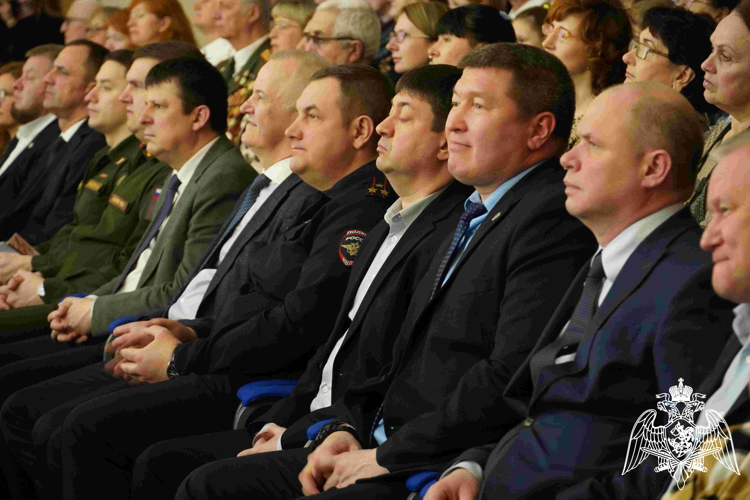 В Костроме для участников СВО и их семей выступил главный военный оркестр Росгвардии