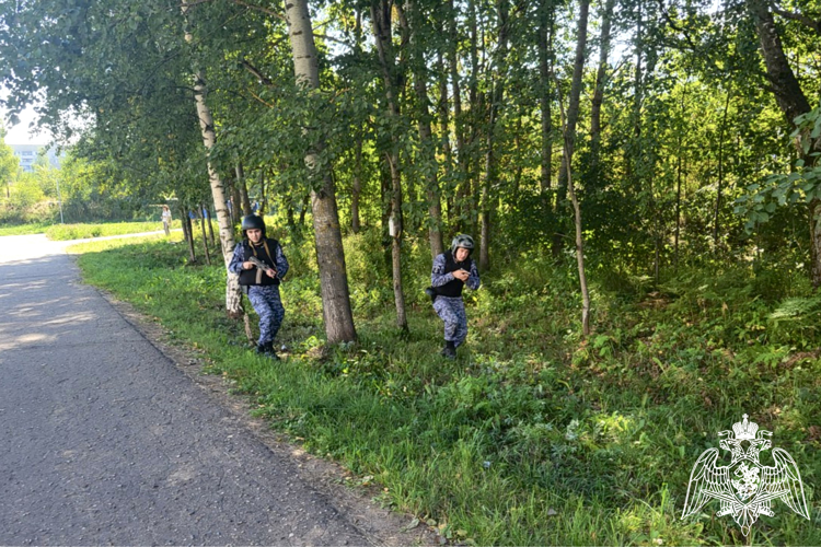 В Костроме сотрудники Росгвардии приняли участие во всероссийских межведомственных учениях на объектах образования