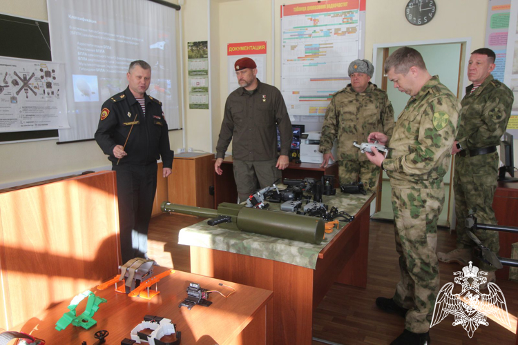 Костромичи - курсанты Пермского военного института Росгвардии встретились с Героем России полковником Александром Белоглазовым