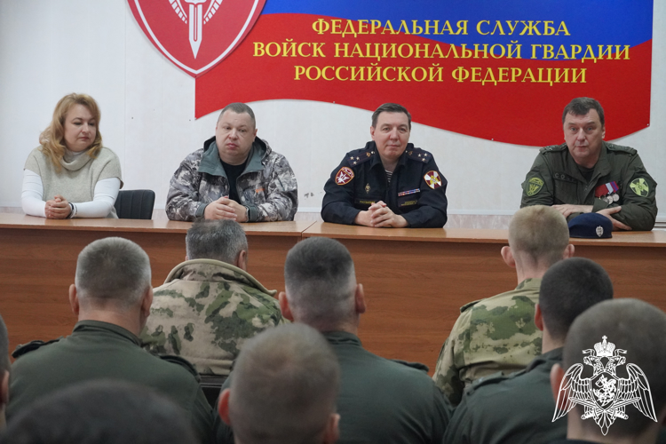 Торжественные мероприятия прошли в костромском СОБР в день профессионального праздника