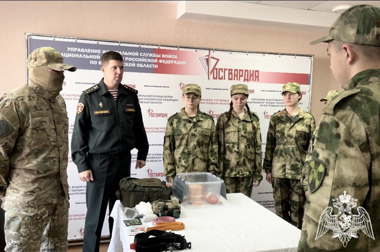 В Костроме подшефные Росгвардии ученики приступили к профильным практическим занятиям (видео)