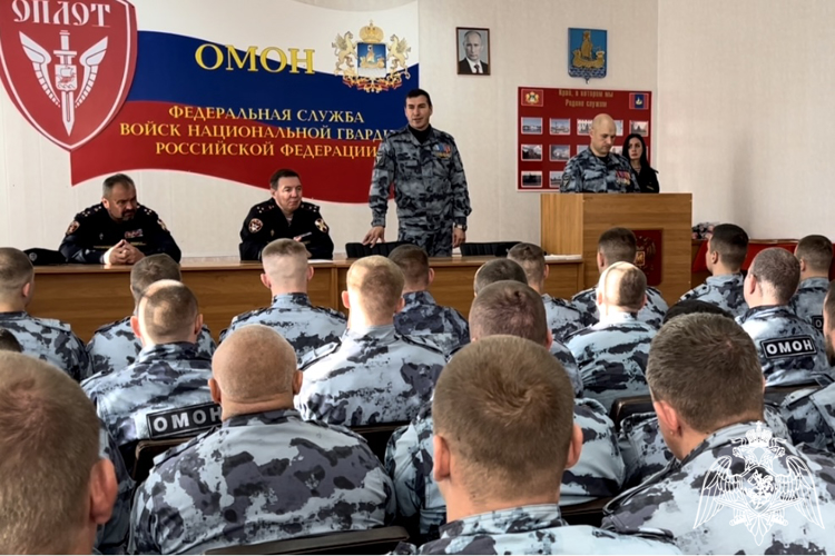 Торжественные меропрития прошли в ОМОН "Оплот" в день профессионального праздника