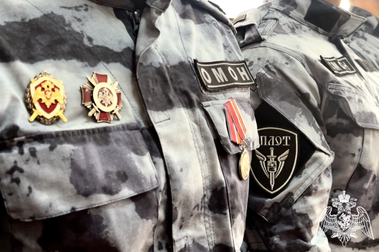Торжественные меропрития прошли в ОМОН "Оплот" в день профессионального праздника