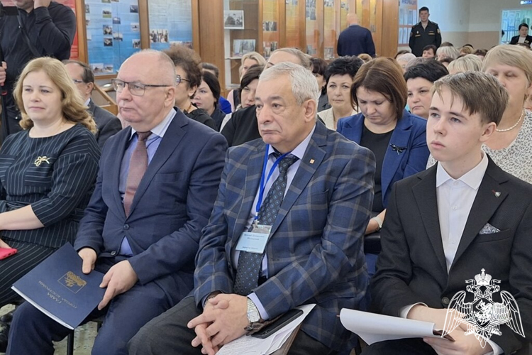 Представители Росгвардии приняли участие в семинаре «Растим патриотов России» в Костроме