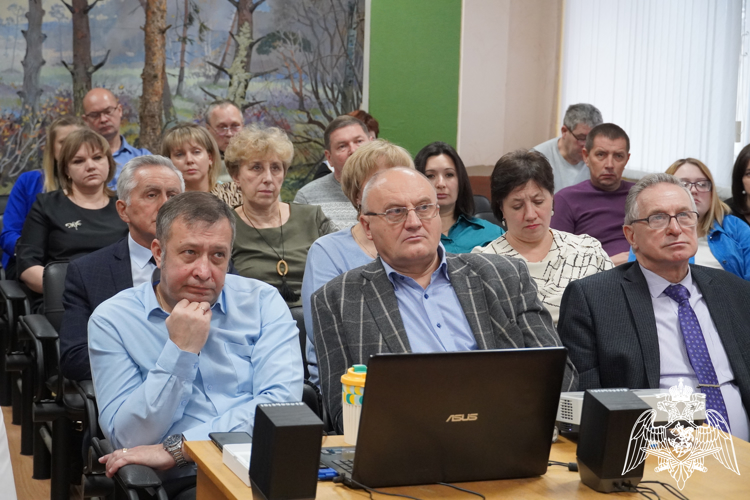  Сотрудники Росгвардии провели занятия по антитеррористической безопасности с представителями органов местного самоуправления Костромской области
