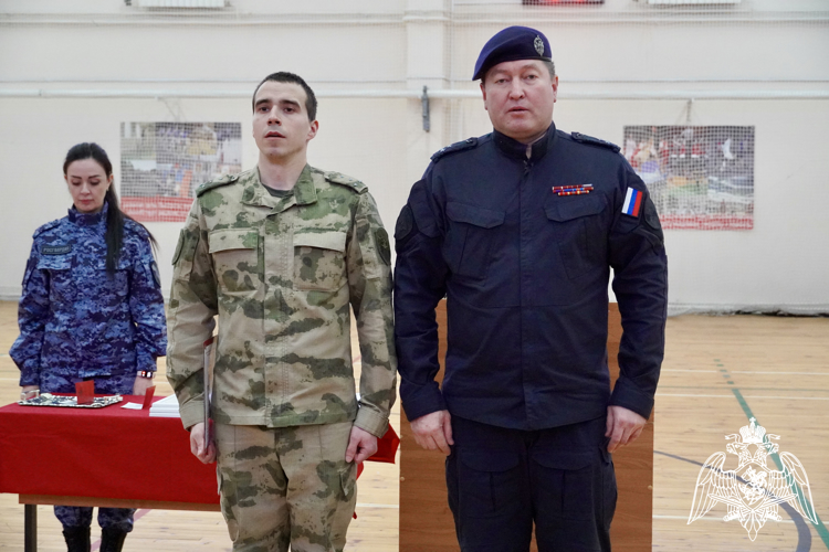 В Костроме наградили отличившихся в 2024 году сотрудников и военнослужащих Росгвардии