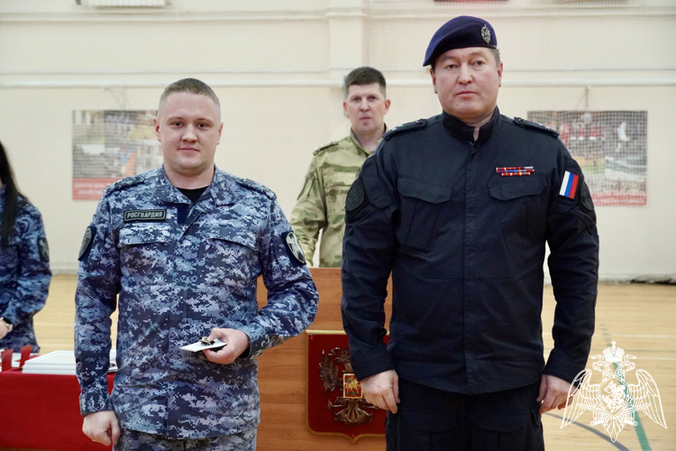 В Костроме наградили отличившихся в 2024 году сотрудников и военнослужащих Росгвардии