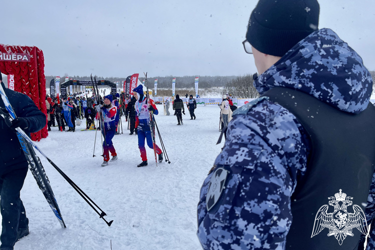 Серебряную медаль завоевал костромской сотрудник Росгвардии на лыжном марафоне "Галичское Заозерье"