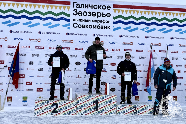 Серебряную медаль завоевал костромской сотрудник Росгвардии на лыжном марафоне "Галичское Заозерье"