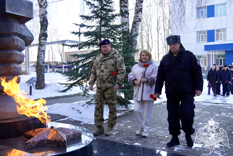 Торжественные мероприятия прошли в СОБР "Волгарь" в день профессионального праздника