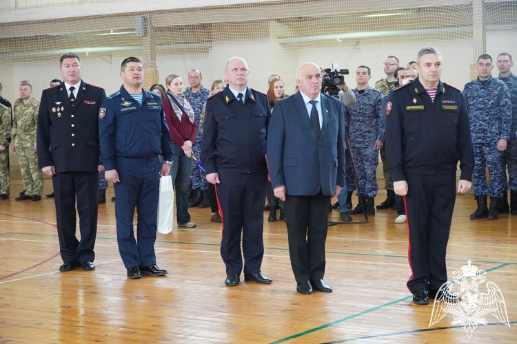 В День Росгвардии прошло торжественное награждение сотрудников и военнослужащих ведомства в Костроме