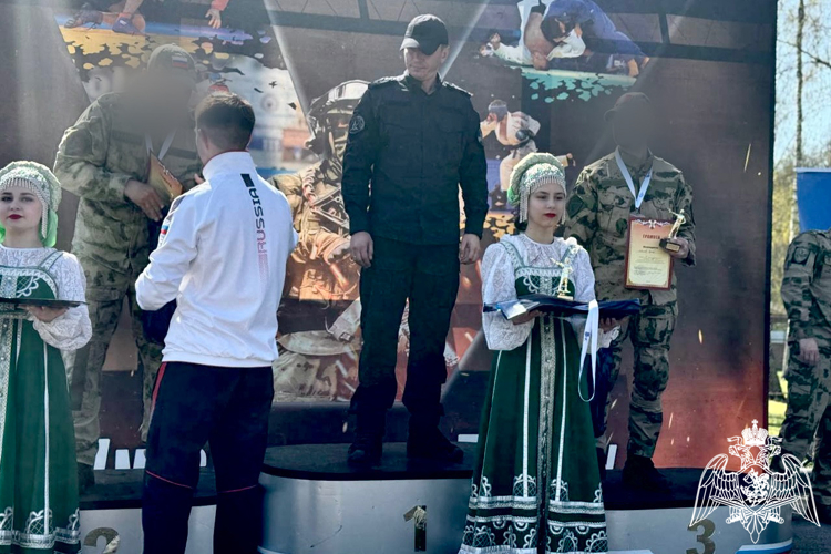 Костромской росгвардеец вошел в тройку лидеров чемпионата Центрального округа по стрельбе из автомата Калашникова
