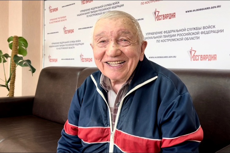 В свой юбилей труженик тыла ВОВ, ветеран войск правопорядка Владимир Чистяков рассказал, как 13-летним мальчиком оказался на фронте (видео)