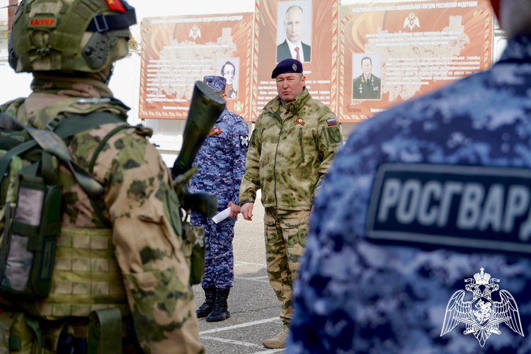 Торжественный смотр сил и средств Росгвардии прошел в Костроме