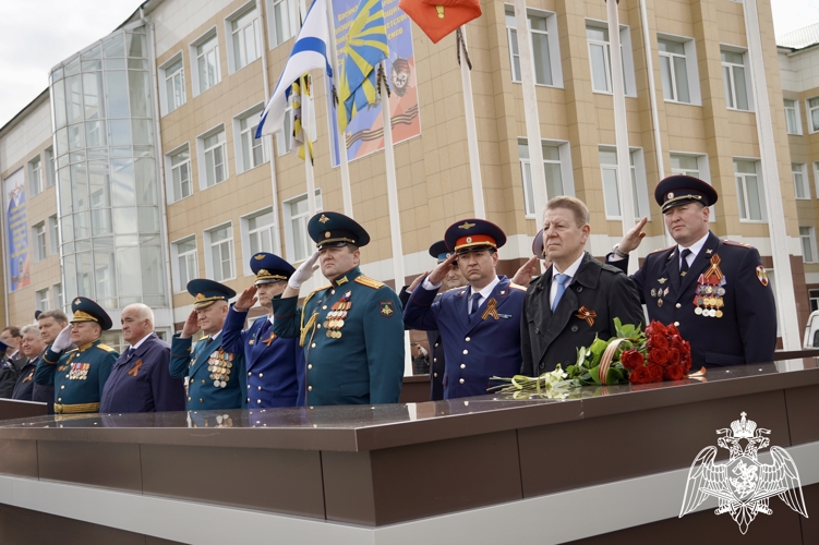 В Костроме представители Росгвардии приняли участие в праздничных мероприятиях в честь Дня Великой Победы 