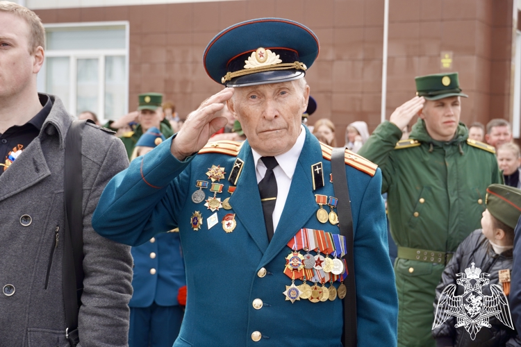 В Костроме представители Росгвардии приняли участие в праздничных мероприятиях в честь Дня Великой Победы 