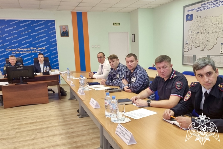 В Костроме сотрудники Росгвардии принимают участие во всероссийских межведомственных учениях на объектах образования