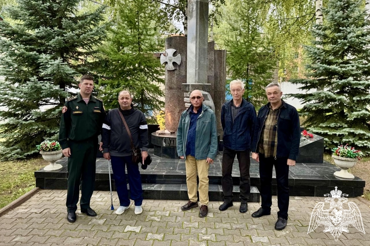 Память героя войск правопорядка Александра Татаурова почтили в Костроме 