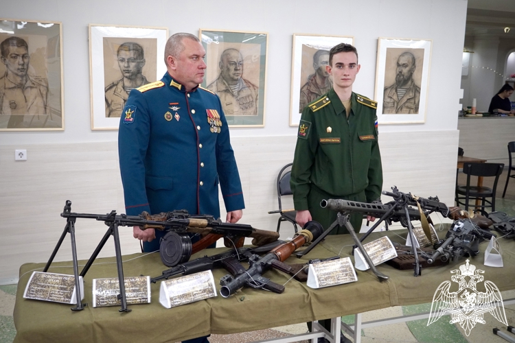 Представители Росгвардии приняли участие в торжественном собрании в День Героев Отечества в Костроме