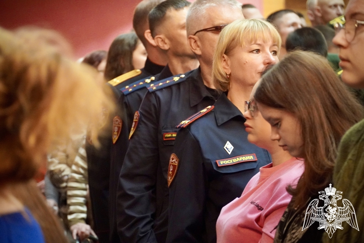 Представители Росгвардии приняли участие в торжественном собрании в День Героев Отечества в Костроме