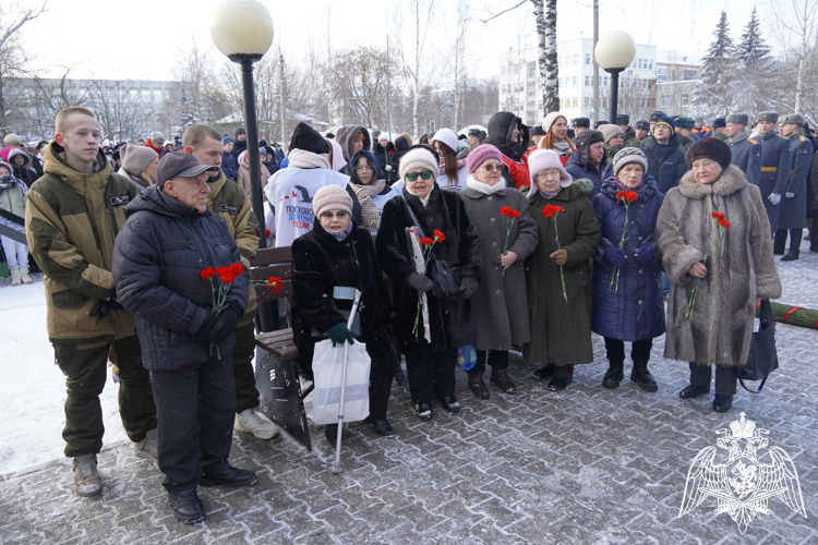 Представители Росгвардии почтили память жертв блокадного Ленинграда в Костроме