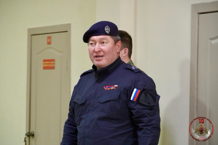 Торжественные мероприятия прошли в СОБР "Волгарь" в день профессионального праздника