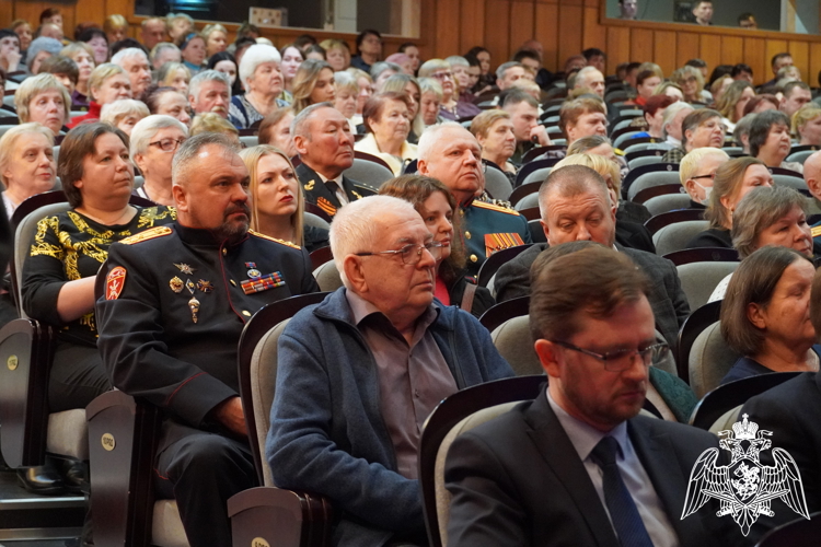 Губернатором Костромской области поощрены офицеры спецподразделений регионального Управления Росгвардии 