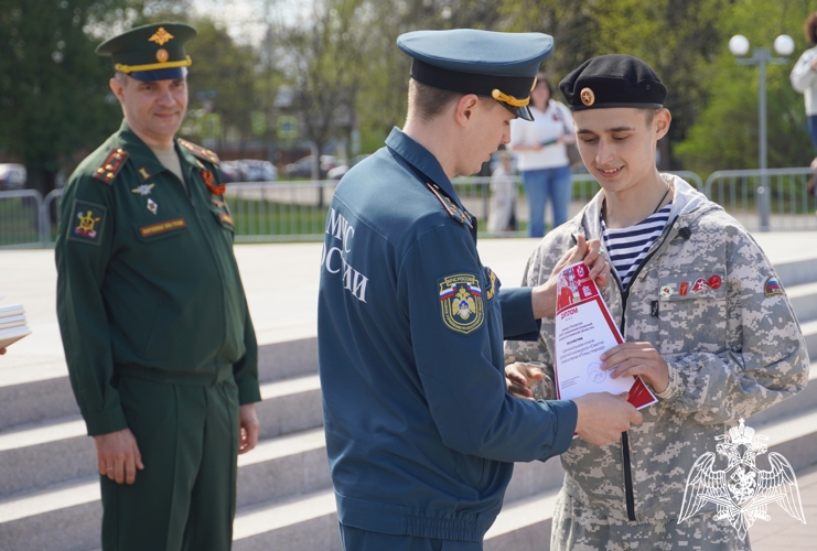 В Костроме представитель Росгвардии принял участие в областном конкурсе «Смотр строя и песни «Плац-парад»