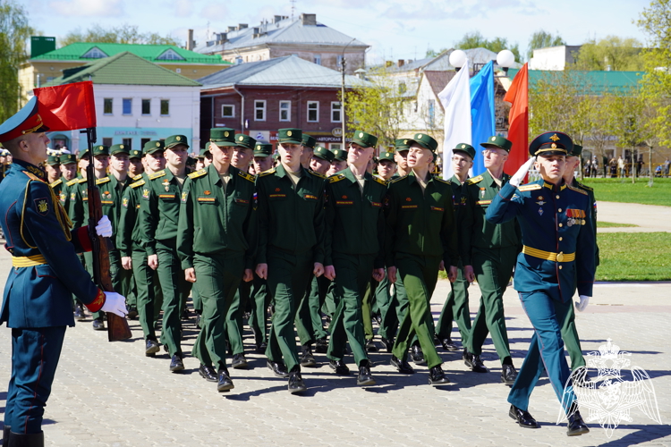 В Костроме представители Росгвардии приняли участие в праздничных мероприятиях в честь Дня Великой Победы 