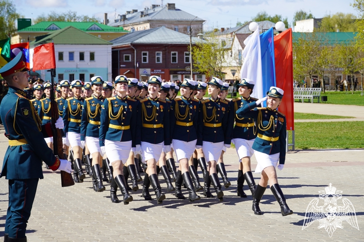 В Костроме представители Росгвардии приняли участие в праздничных мероприятиях в честь Дня Великой Победы 