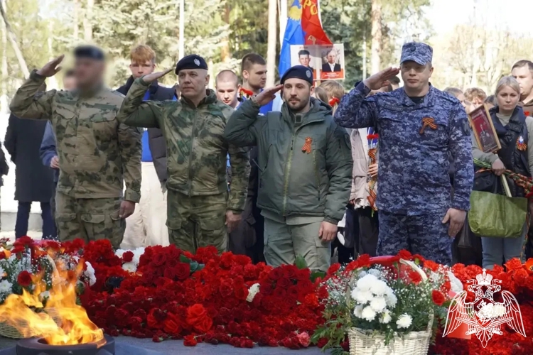 В Костроме сотрудники Росгвардии почтили память павших в годы Великой Отечественной войны